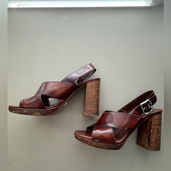 Prada Brown Leather Criscross Block Heel platform sandals - Picture 8 of 8